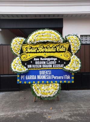 Papan Bunga Duka di Pulau Rakyat
